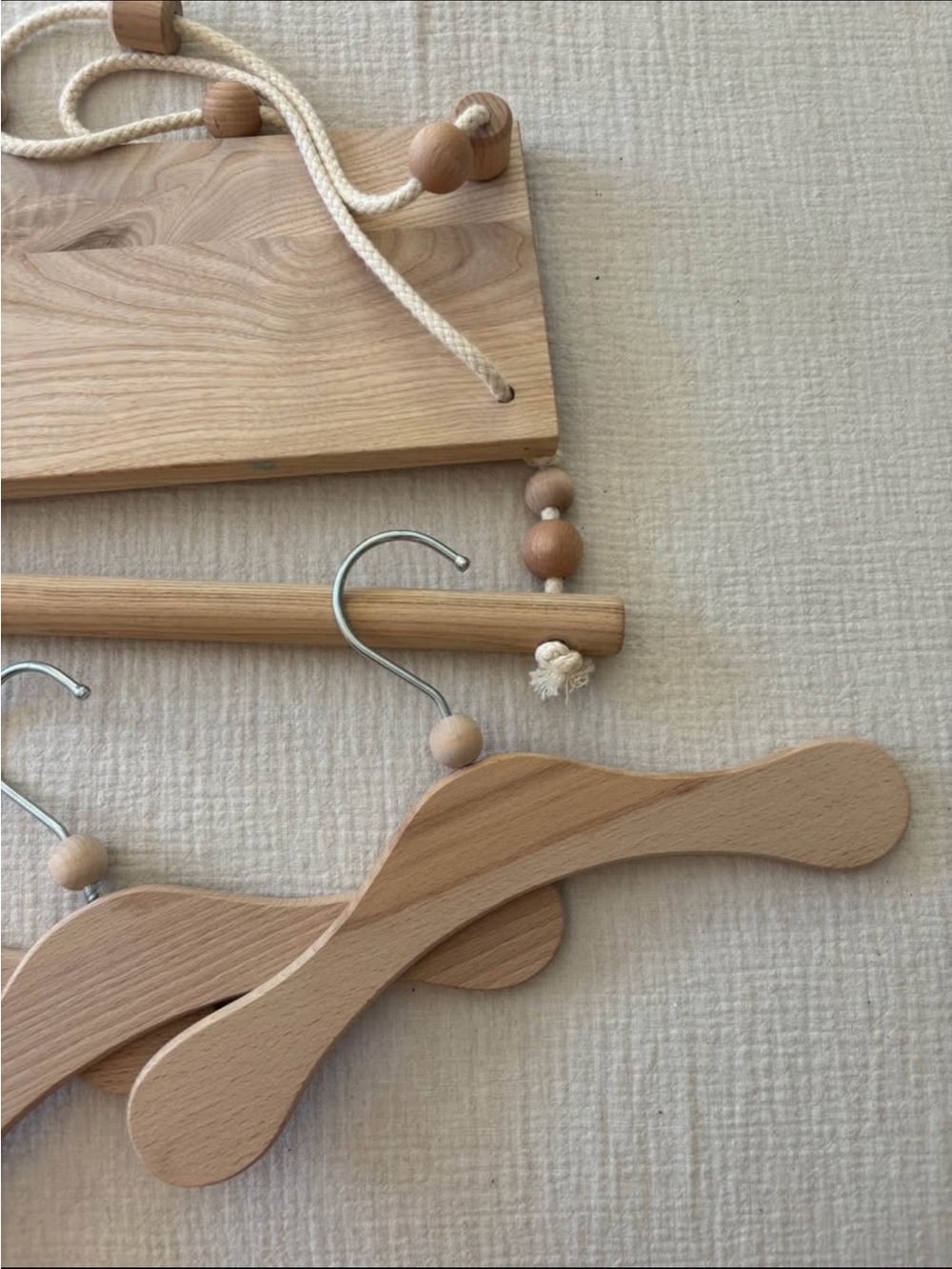 Nursery Handmade hanging display shelf with wooden hangers - Picture 3 of 3